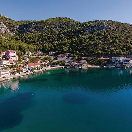 Apartament Four-bedroom In *