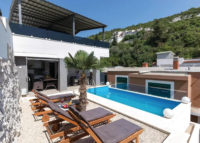 Four-bedroom In * Klek