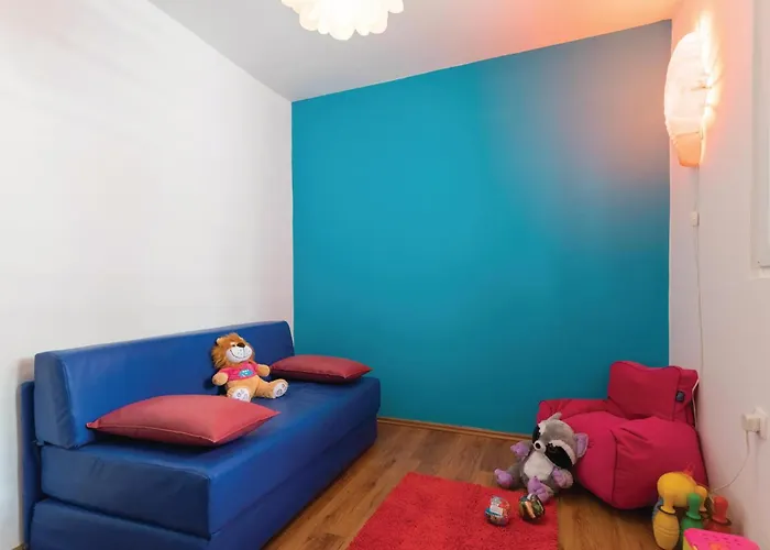 Lägenhet Four-bedroom In